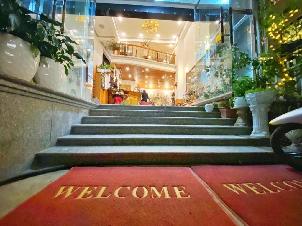 Gold Night Hotel Dalat Exteriör bild