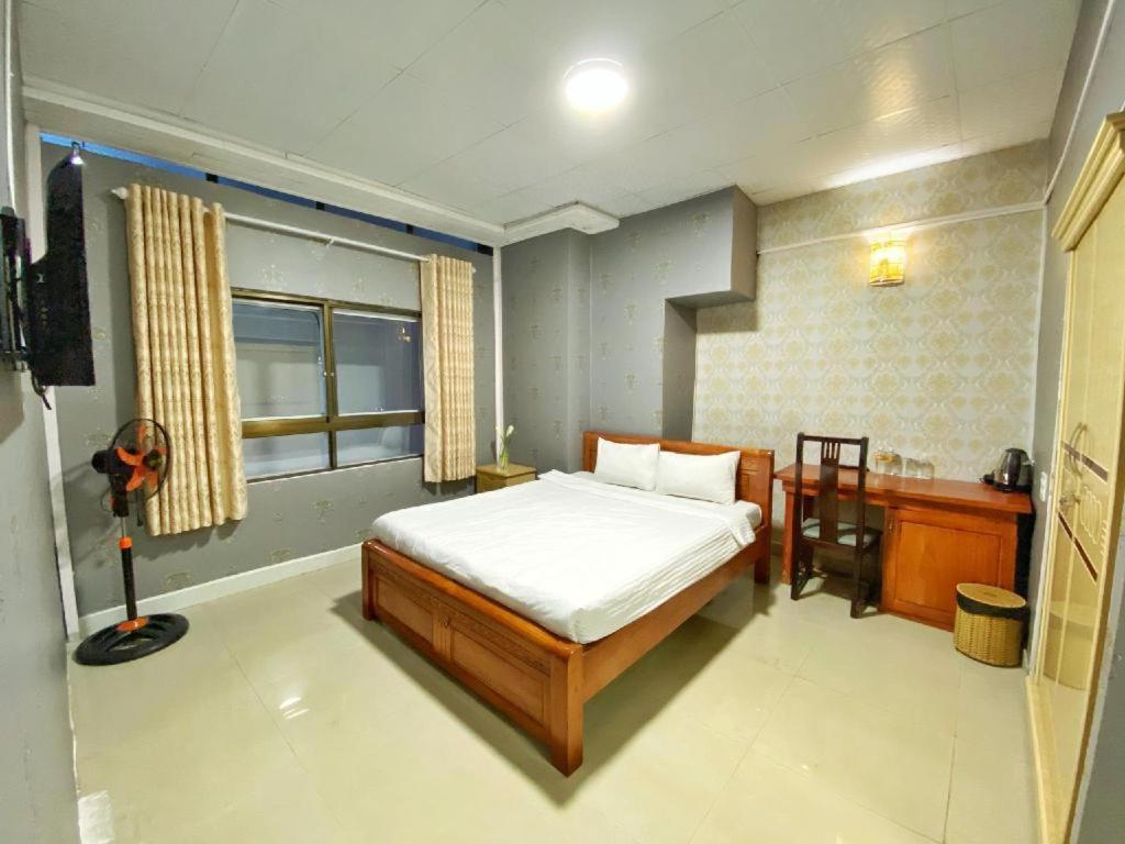 Gold Night Hotel Dalat Exteriör bild