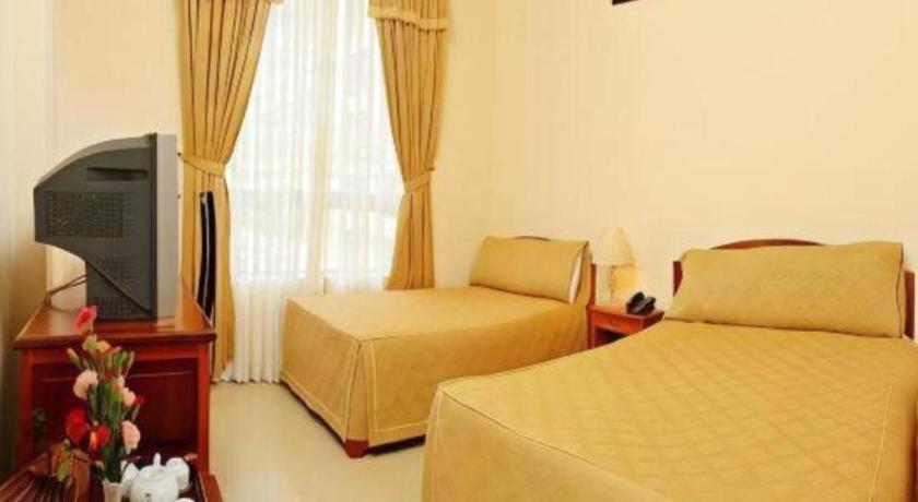 Gold Night Hotel Dalat Exteriör bild