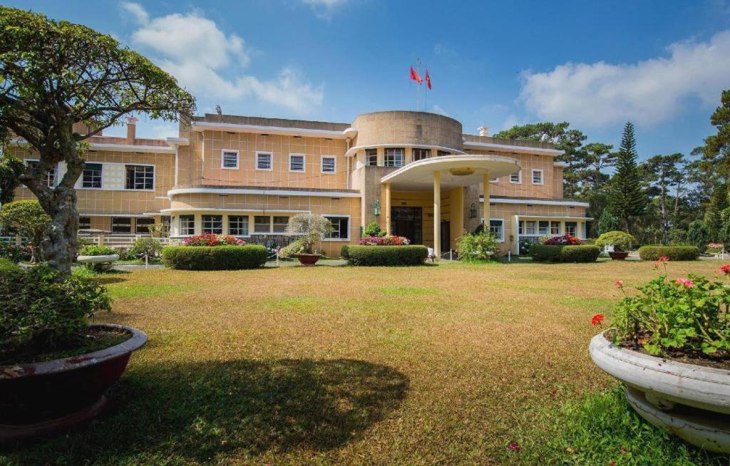 Gold Night Hotel Dalat Exteriör bild